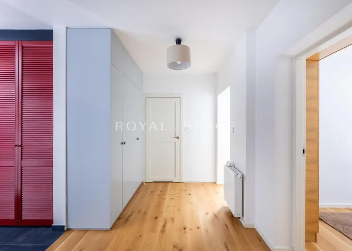 Dm Sunny - With Free Private Parking Apartament