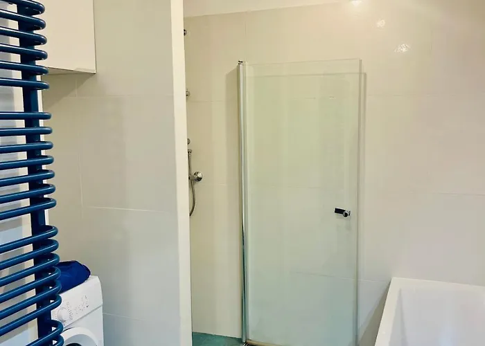 Dm Sunny - With Free Private Parking 公寓